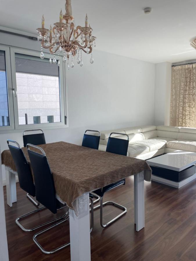 Fira De Barcelona City View Apartment With Garage Parking L'Hospitalet de Llobregat Exterior photo