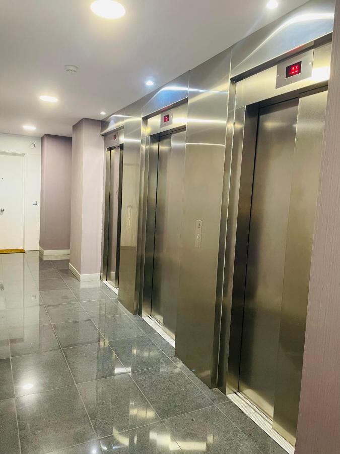 Fira De Barcelona City View Apartment With Garage Parking L'Hospitalet de Llobregat Exterior photo